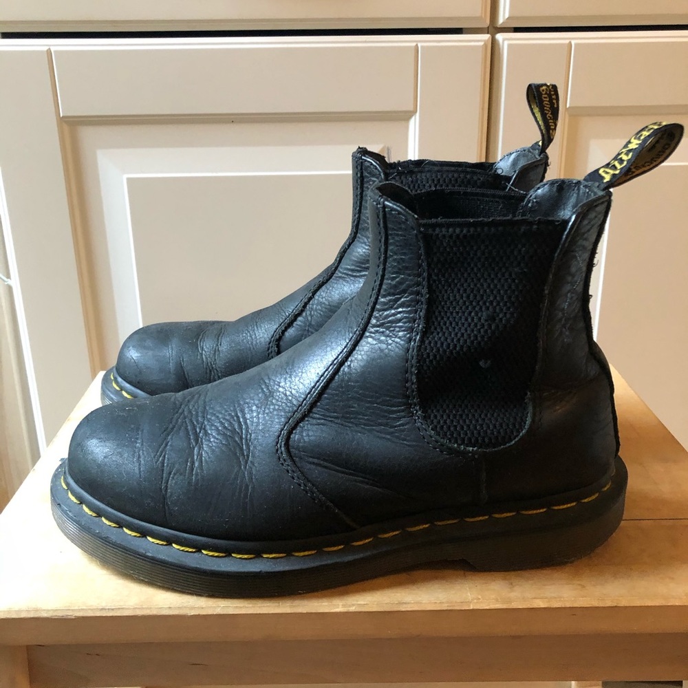 Dr Martens Chelsea boots